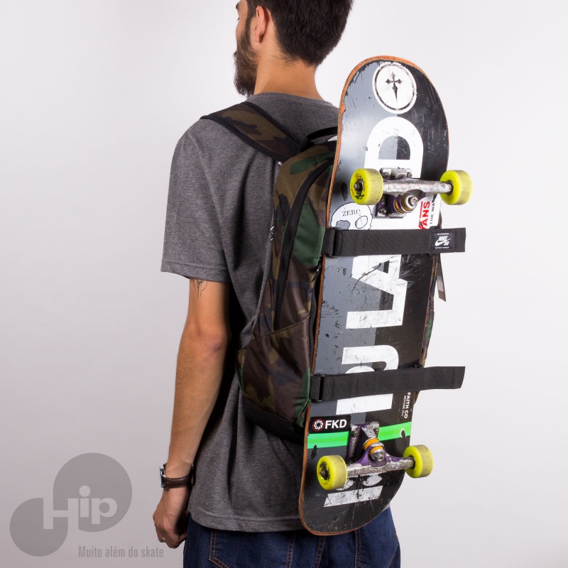 MOCHILA NIKE SB COURTHOUSE CAMUFLADA